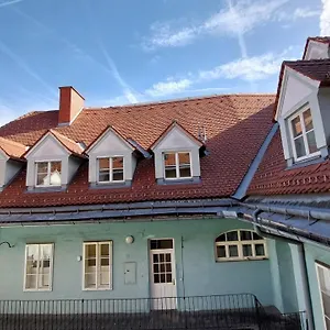 https://homelystay-graz-downtown-app.graz-austria-hotels.com