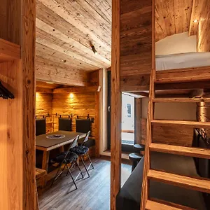https://hotel-sonnberg.saalbachhinterglemmhotels.com
