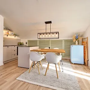 https://hausberg-nest.com-bavaria.com