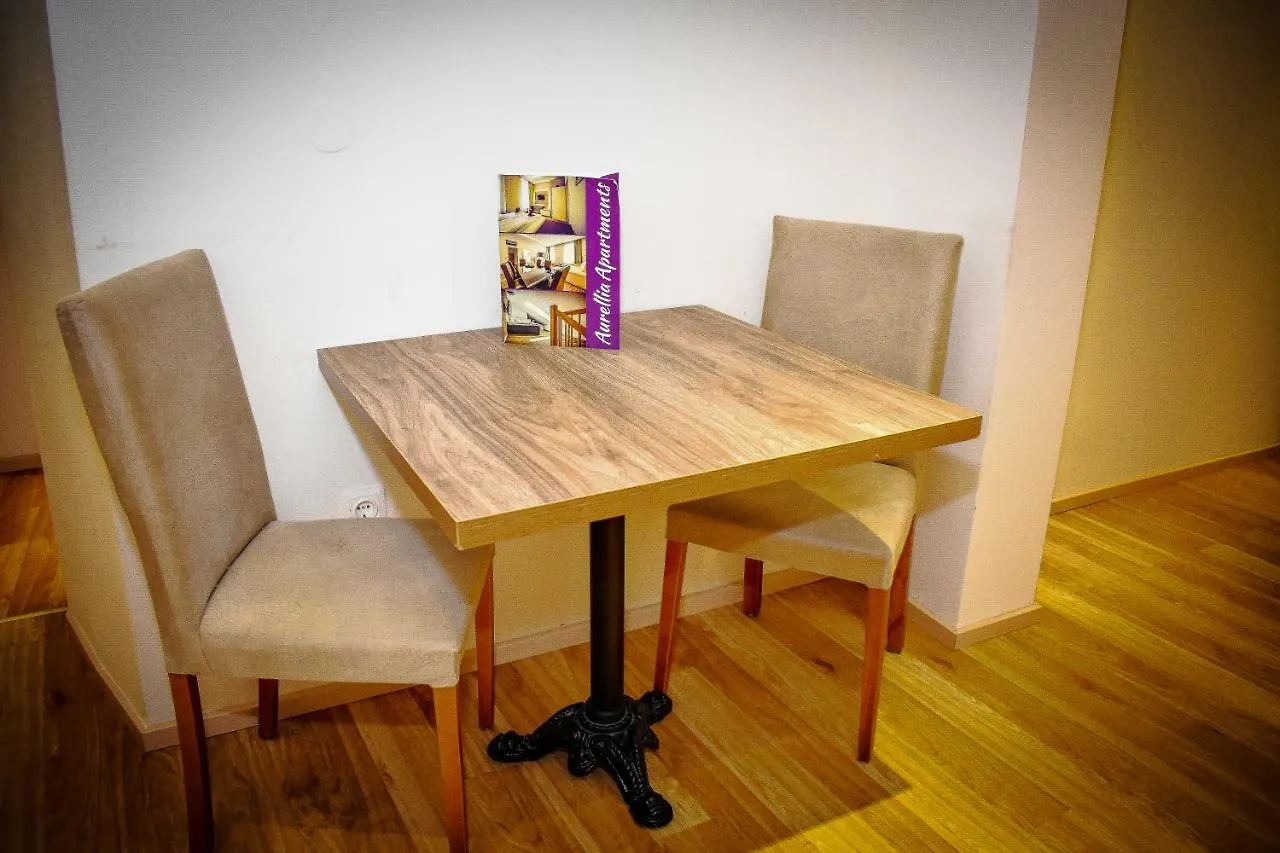 וינה Aurellia Apartments 0*,